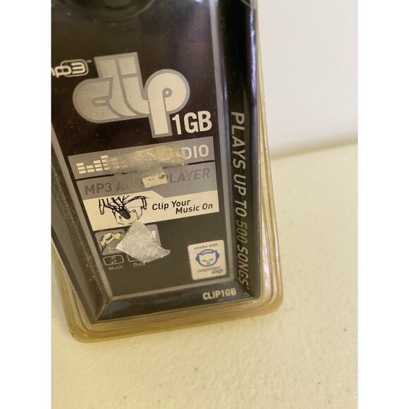 Coby 1 GB MP3 Audio Player 500 Songs Clip 1G Sealed Vintage Y2K 2007 - Picture 4 of 7